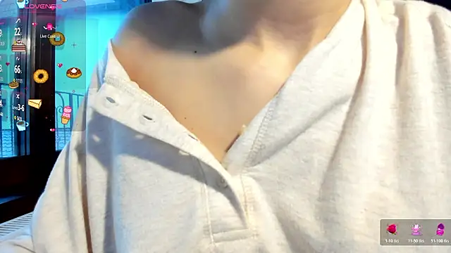 Snapshot of Sassy_Teen chatting on February 9, 2026, 8:40 am Sassy Teen online show from February 9, 2026, 8:40 am