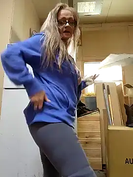 Southern Bella online show from December 5, 2024, 3:28 pm