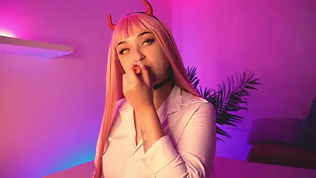 Gloomydoll online show from January 13, 2026, 8:03 pm