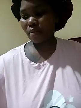 Real1SweetQueen online show from March 19, 2025, 7:38 pm