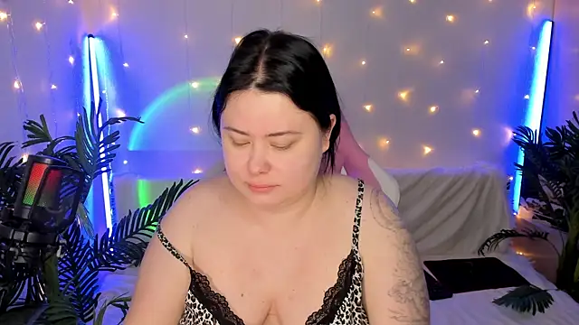 Akemi BBW online show from December 27, 2024, 6:46 am