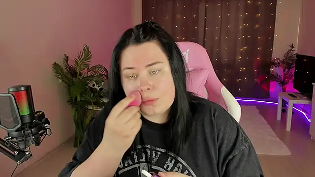 Akemi BBW online show from September 20, 2025, 2:07 pm