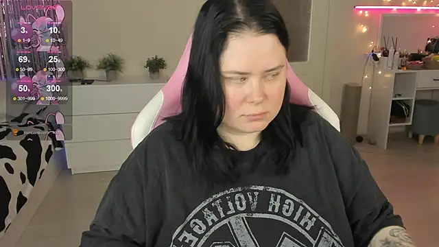 Akemi BBW online show from May 21, 2026, 9:05 am