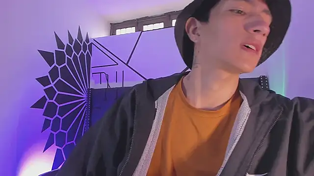 DereckCooperr online show from February 11, 2025, 9:25 pm