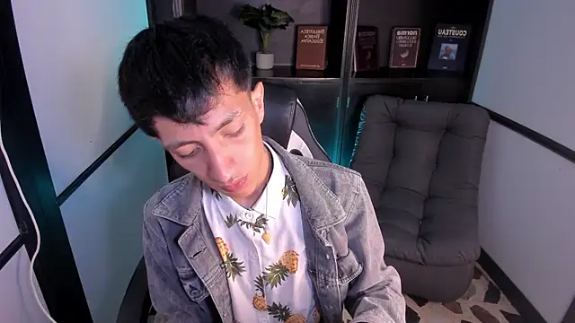 DereckCooperr online show from October 10, 2025, 9:25 pm