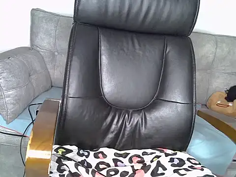 bebygirl143s online show from February 16, 2026, 7:54 pm