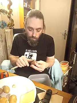 teekoine1 online show from January 5, 2025, 12:52 am