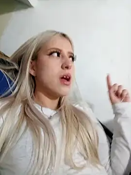 eva-2023 online show from January 3, 2025, 8:54 pm