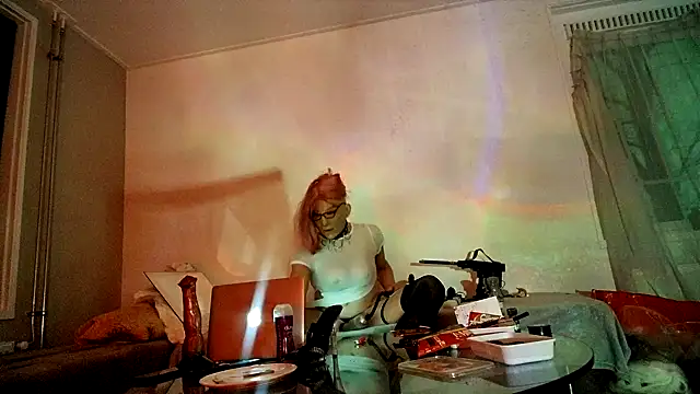 Snapshot of CharlotteVixxens chatting on February 11, 2025, 12:28 am CharlotteVixxens online show from February 11, 2025, 12:28 am