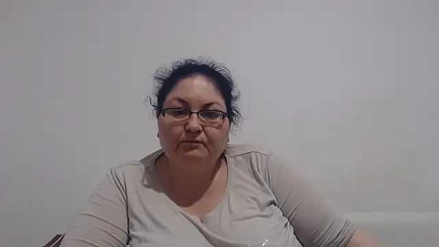 Nykyxo online show from May 27, 2026, 12:24 pm