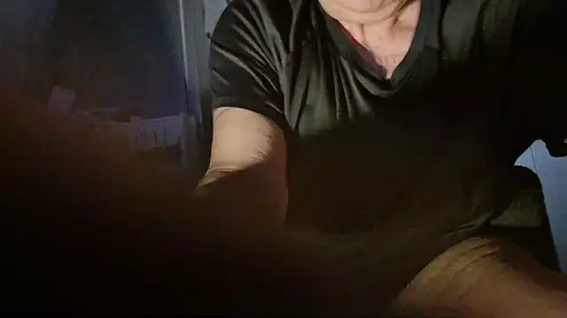 Snapshot of Jude-34000 chatting on February 25, 2026, 1:21 pm Jude-34000 online show from February 25, 2026, 1:21 pm