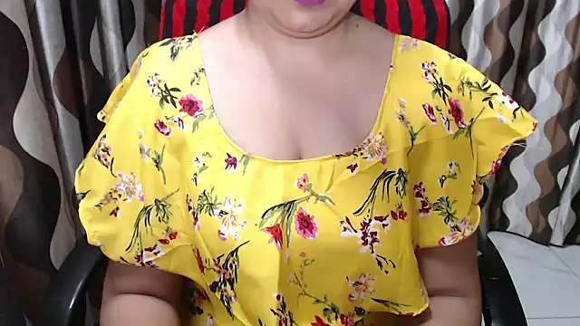 Snapshot of Kaur_Jannat chatting on March 9, 2025, 6:43 pm Kaur Jannat online show from March 9, 2025, 6:43 pm