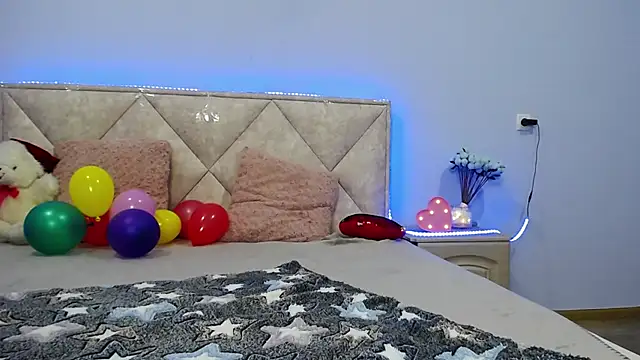 StacyYellig online show from January 12, 2025, 11:47 pm