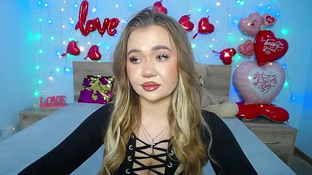 StacyYellig online show from February 6, 2025, 12:16 pm