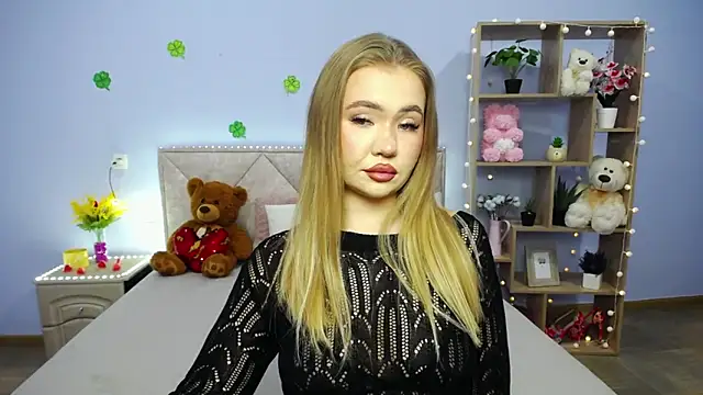 StacyYellig online show from March 18, 2025, 5:20 am