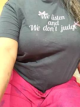 CUTE SOPHIA- online show from December 4, 2025, 1:15 am