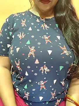 CUTE SOPHIA- online show from March 11, 2026, 3:01 am