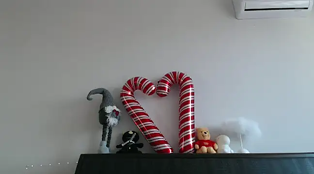 Snapshot of _mika_in_passion chatting on February 18, 2025, 2:38 pm mika in passion online show from February 18, 2025, 2:38 pm