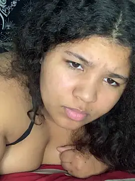 KittyLoroi online show from October 19, 2025, 4:02 am