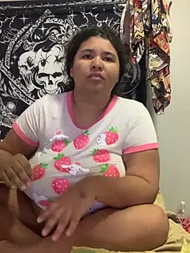 KittyLoroi online show from November 7, 2025, 5:07 am