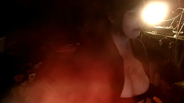 Snapshot of LeluLuvsYou chatting on November 15, 2025, 7:05 am LeluLuvsYou online show from November 15, 2025, 7:05 am