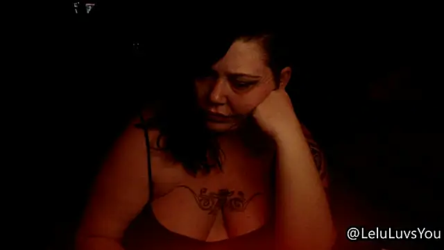 Snapshot of LeluLuvsYou chatting on February 16, 2026, 8:10 am LeluLuvsYou online show from February 16, 2026, 8:10 am