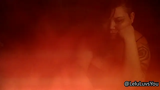 Snapshot of LeluLuvsYou chatting on April 11, 2026, 6:40 am LeluLuvsYou online show from April 11, 2026, 6:40 am