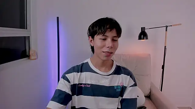 kim lian21 online show from February 17, 2026, 6:32 am