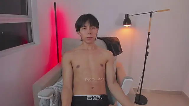 kim lian21 online show from June 4, 2026, 6:41 am