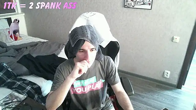 Snapshot of izilizi_23 chatting on June 7, 2026, 8:18 am izilizi 23 online show from June 7, 2026, 8:18 am