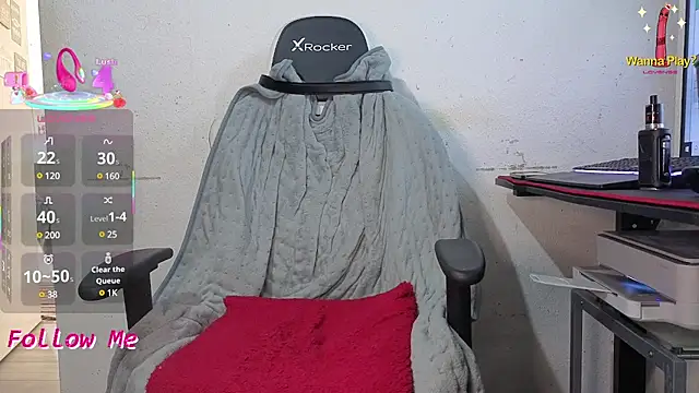 tall guy323 online show from March 21, 2025, 10:28 am