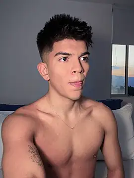 Snapshot of santiago_01 chatting on January 22, 2025, 11:10 pm santiago 01 online show from January 22, 2025, 11:10 pm