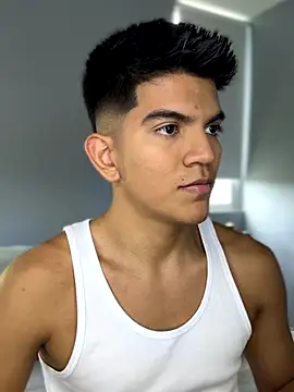 Snapshot of santiago_01 chatting on September 21, 2025, 7:37 pm santiago 01 online show from September 21, 2025, 7:37 pm