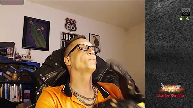 Snapshot of LeatherBrudda69 chatting on August 8, 2026, 6:04 am LeatherBrudda69 online show from August 8, 2026, 6:04 am