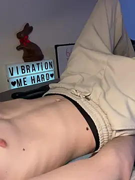 secret dream415 online show from April 6, 2026, 7:26 pm