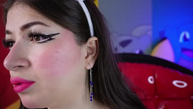 miss  pamela online show from December 22, 2025, 10:56 am