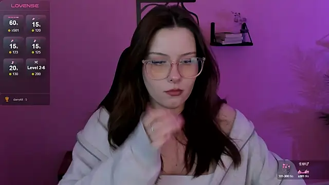 CoralineKeyns online show from February 28, 2025, 8:53 am