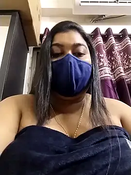 indianlisa5 online show from September 18, 2025, 11:29 pm