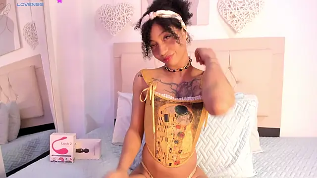 daiana curly online show from February 5, 2025, 6:26 pm