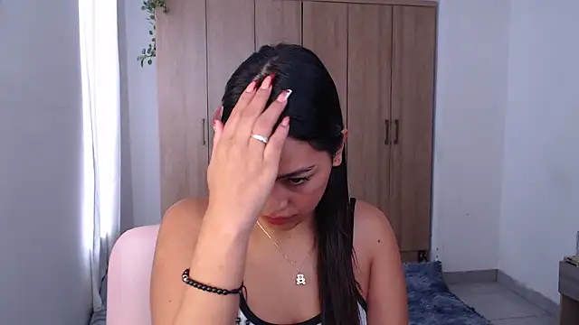 fairylatin222 online show from February 21, 2025, 4:26 pm