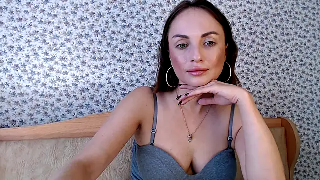 Tinadream20 online show from June 27, 2026, 7:46 am