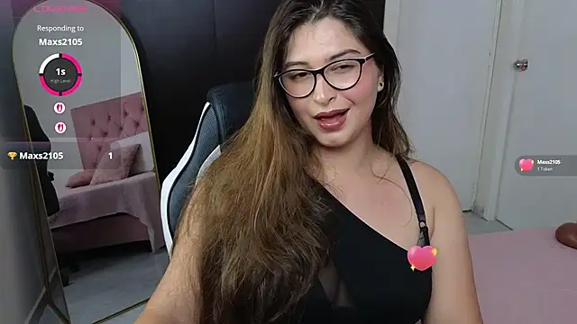 Snapshot of adara_lennox chatting on May 25, 2026, 8:04 pm adara lennox online show from May 25, 2026, 8:04 pm