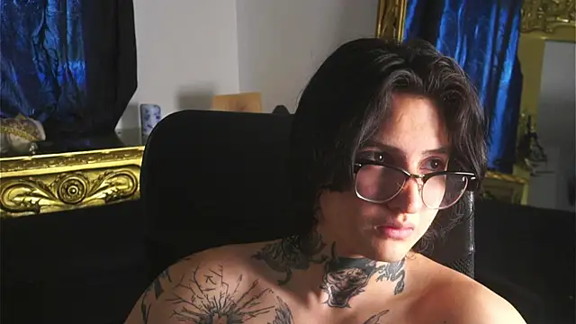 Snapshot of dantecoppolaa_ chatting on January 7, 2025, 3:54 pm dantecoppolaa online show from January 7, 2025, 3:54 pm