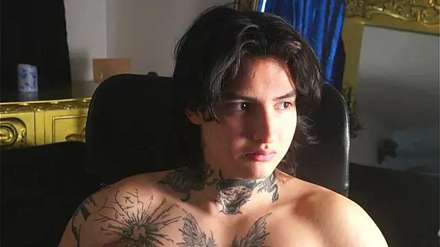 Snapshot of dantecoppolaa_ chatting on January 12, 2025, 5:11 pm dantecoppolaa online show from January 12, 2025, 5:11 pm