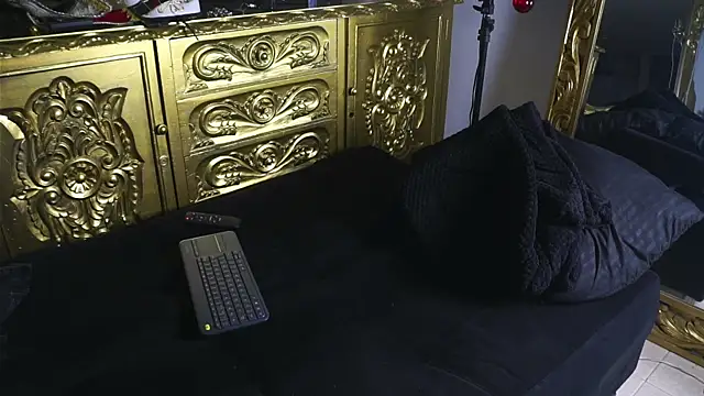 Snapshot of dantecoppolaa_ chatting on January 16, 2025, 11:48 pm dantecoppolaa online show from January 16, 2025, 11:48 pm