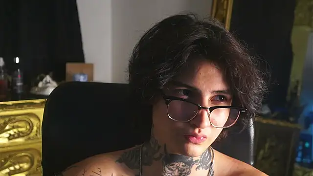 Snapshot of dantecoppolaa_ chatting on February 20, 2025, 1:57 am dantecoppolaa online show from February 20, 2025, 1:57 am