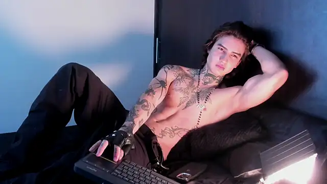 Snapshot of dantecoppolaa_ chatting on March 7, 2025, 9:59 pm dantecoppolaa online show from March 7, 2025, 9:59 pm