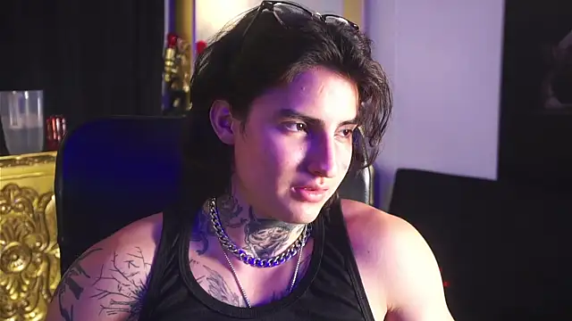 Snapshot of dantecoppolaa_ chatting on March 14, 2025, 12:32 am dantecoppolaa online show from March 14, 2025, 12:32 am