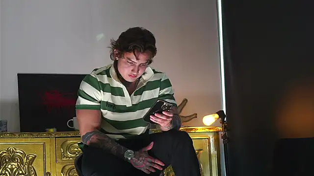 Snapshot of dantecoppolaa_ chatting on September 28, 2025, 8:25 pm dantecoppolaa online show from September 28, 2025, 8:25 pm