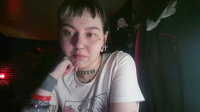 Snapshot of MoorderxDoll chatting on February 2, 2025, 11:00 pm MoorderxDoll online show from February 2, 2025, 11:00 pm